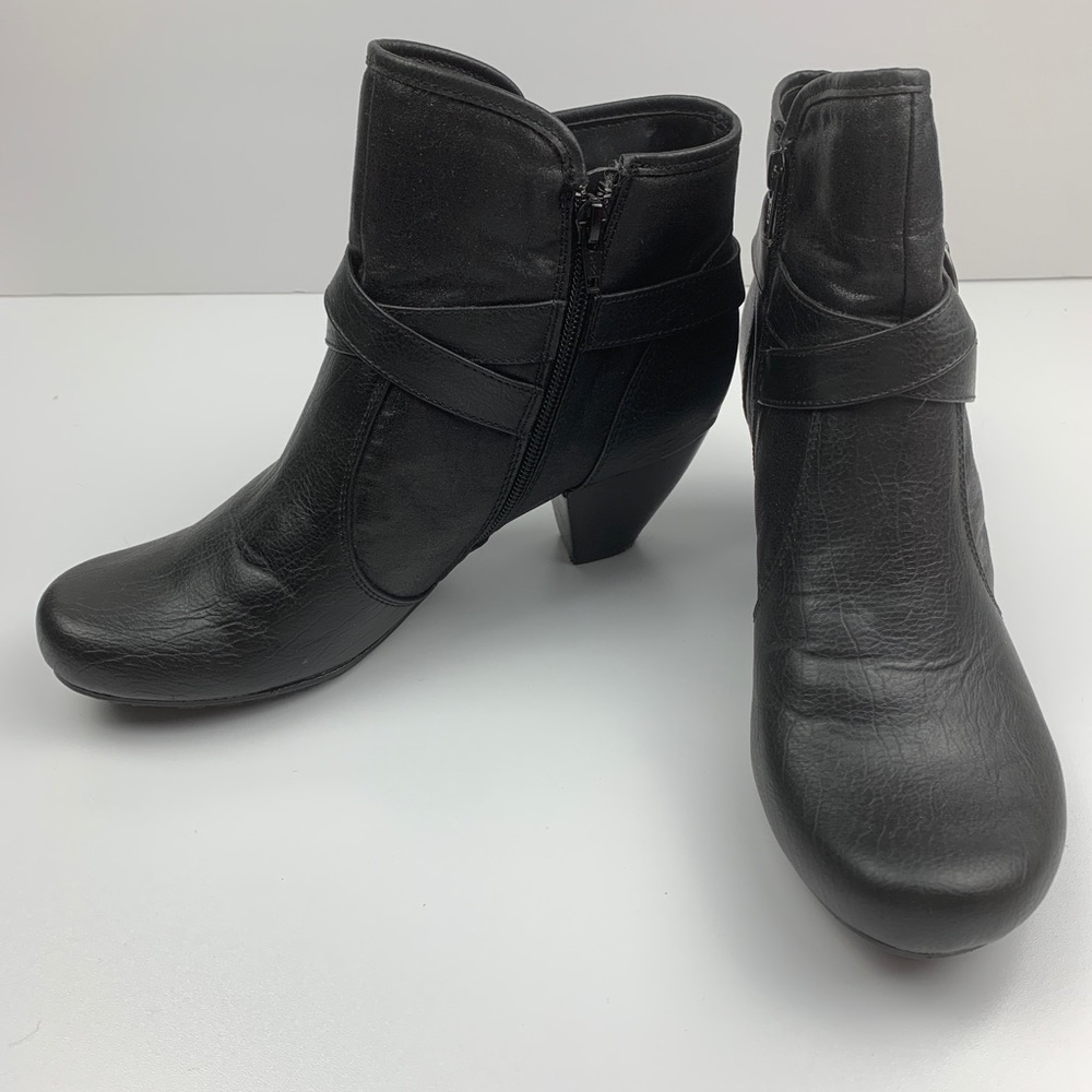 Baretrap ankle boots size 10m